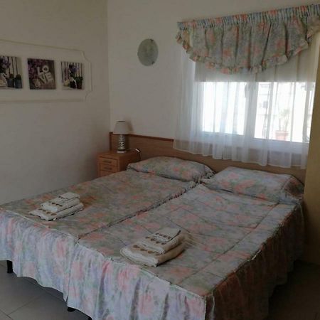 Studio Apartment With Private Terrace, Jacuzzi & Views Mosta Exterior foto